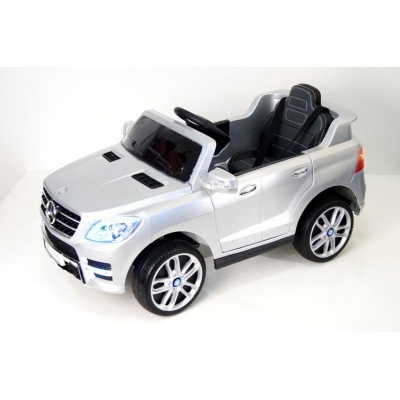  Rivertoys Mercedes-Benz ML350 